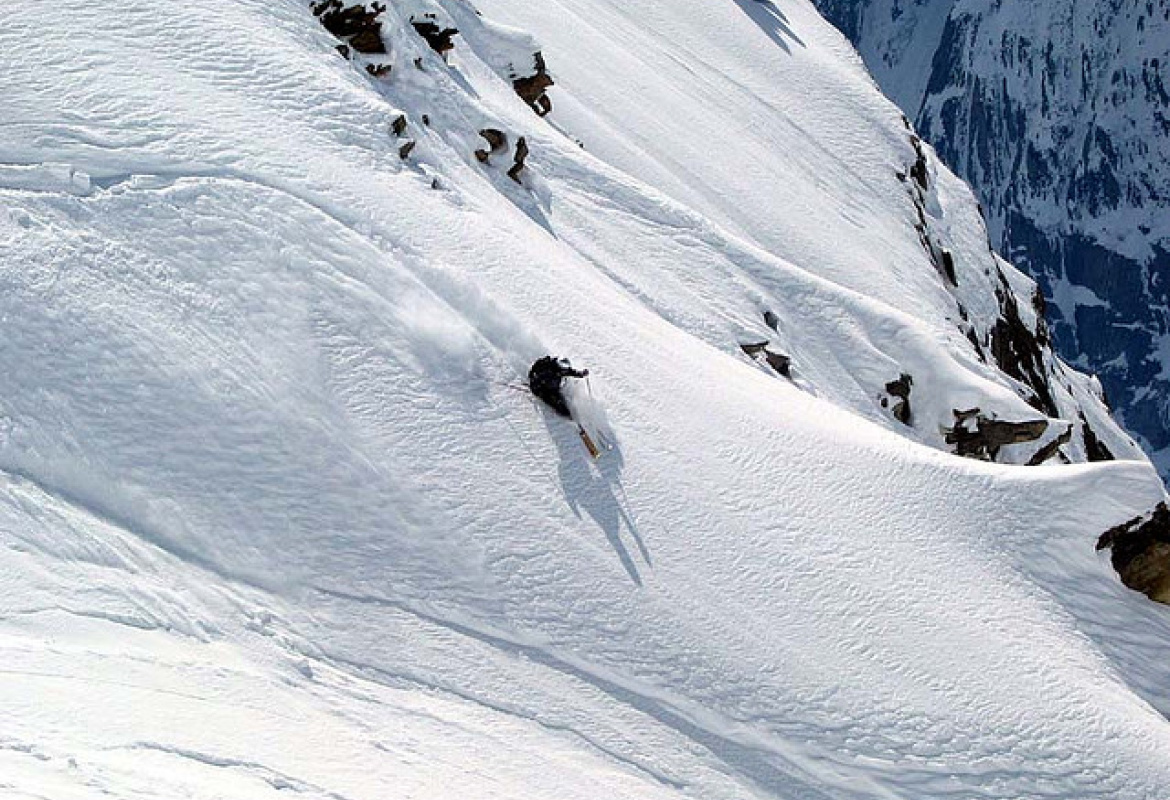 Chamonix Off Piste Skiing, Vallee Blanche and Other Resorts