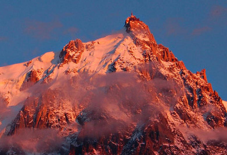Vigilance on the Cosmiques Ridge