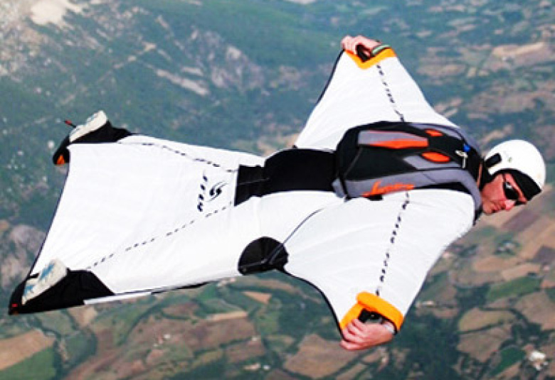 Base jump accident in Chamonix