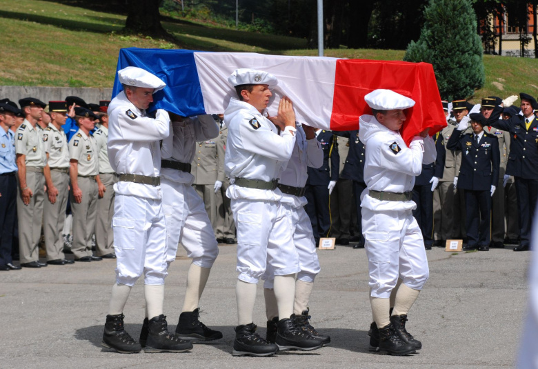 Hommage au Major Laurent Fabre