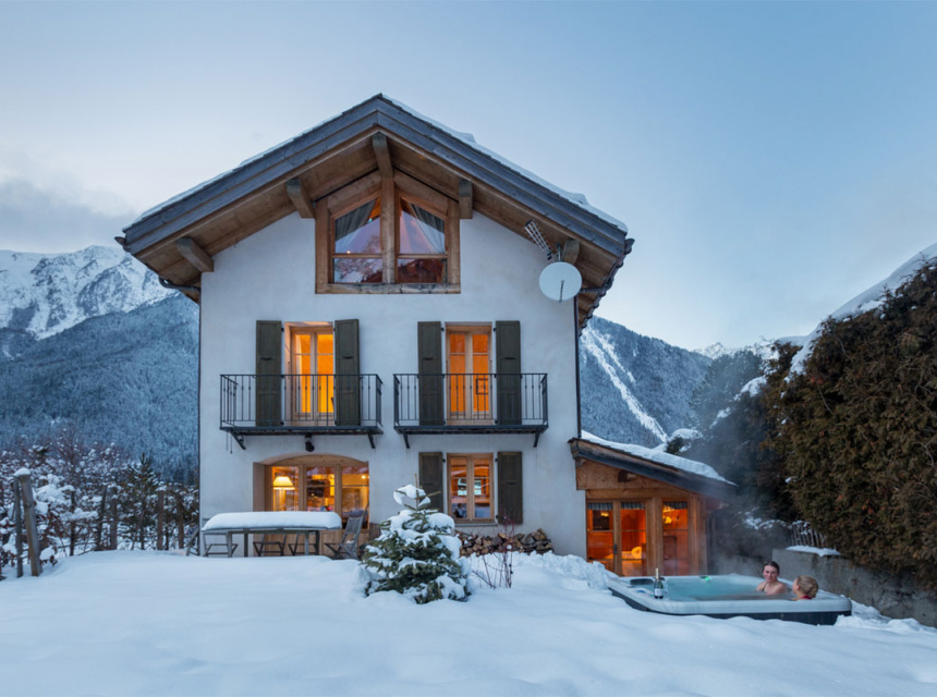 Chalet Les Tissourds 4*, central, hot tub in Chamonix