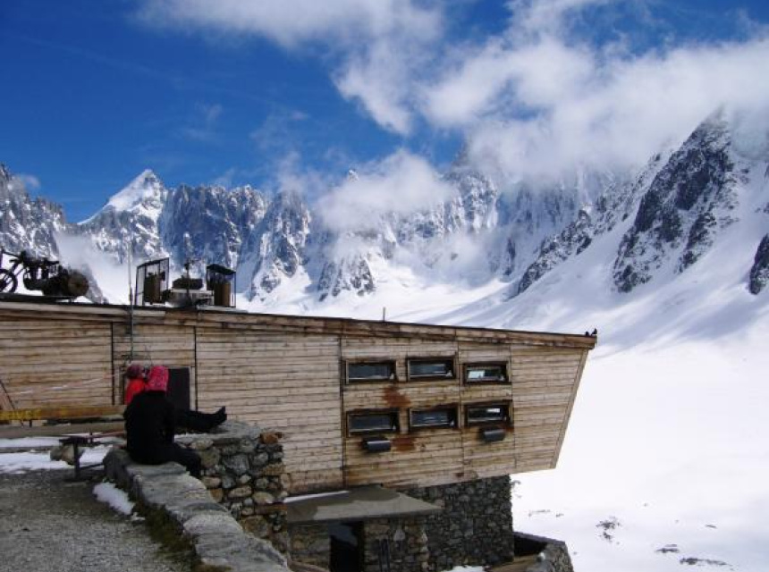 Argentière Refuge: Haute Route Refuge in France (Chamonix - Zermatt Route)